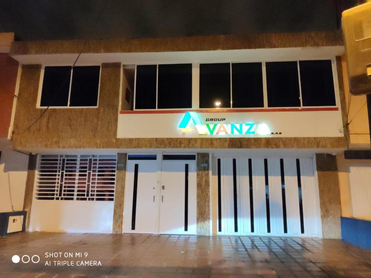 Hostal Avanza Cali Esterno foto