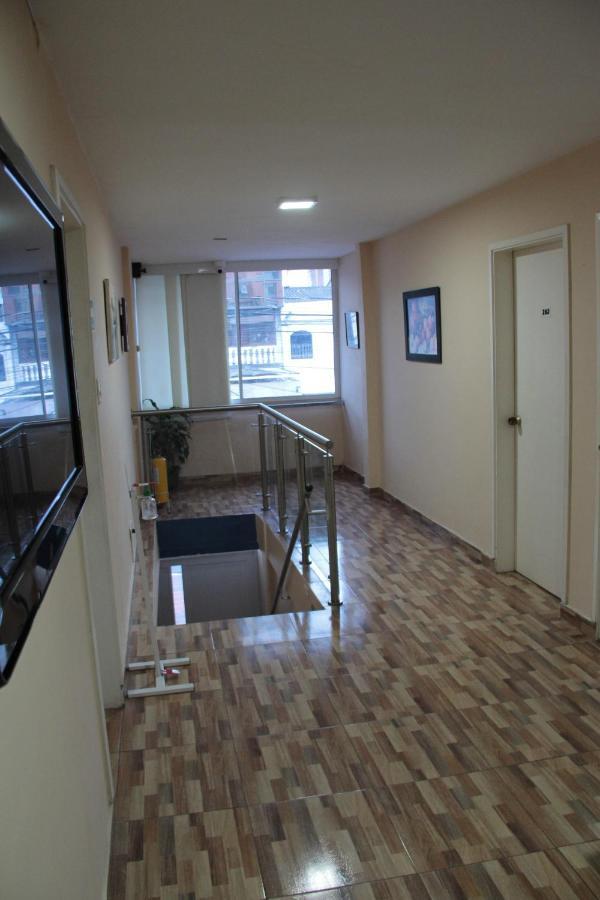 Hostal Avanza Cali Esterno foto