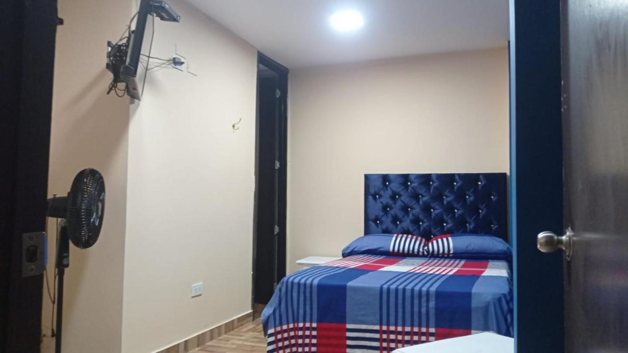 Hostal Avanza Cali Esterno foto