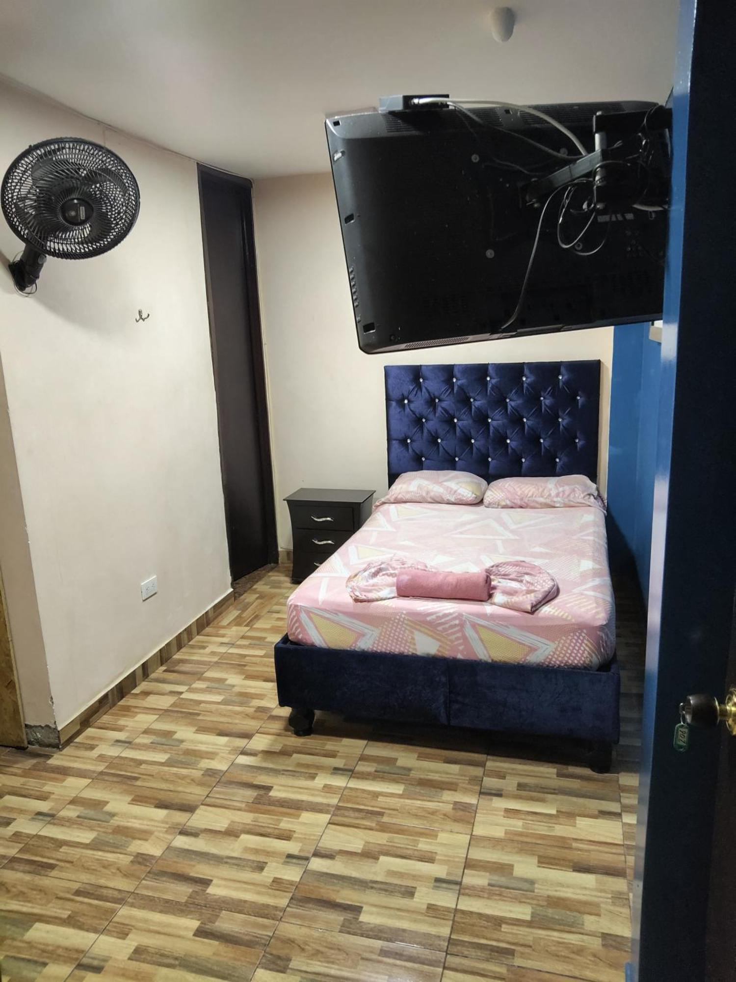 Hostal Avanza Cali Esterno foto