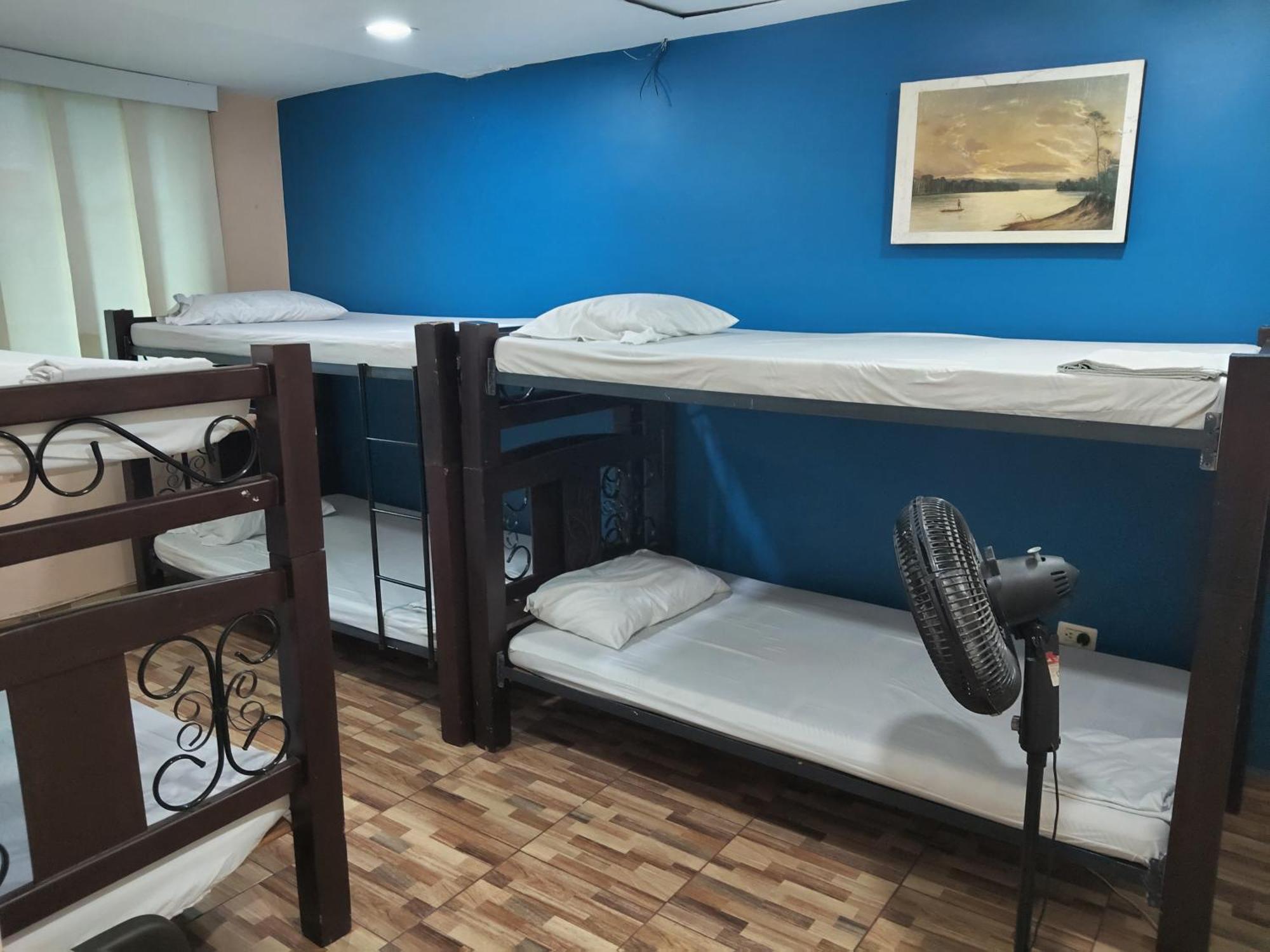 Hostal Avanza Cali Esterno foto