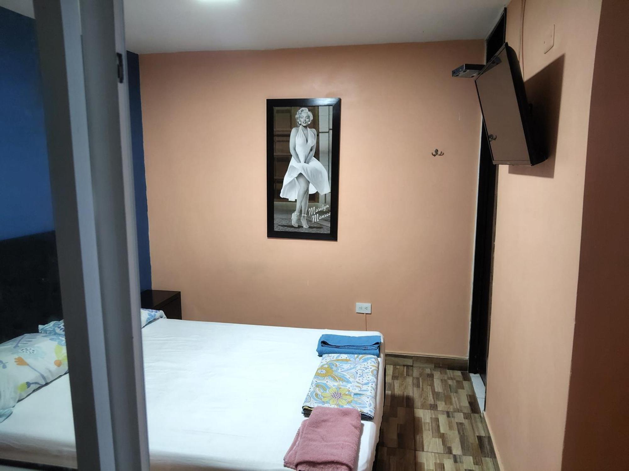 Hostal Avanza Cali Esterno foto